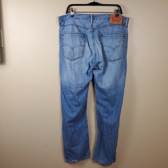 Levi's 505 Regular Fit Men's Jeans Light Wash Size 36x30 - Picture 5 of 11